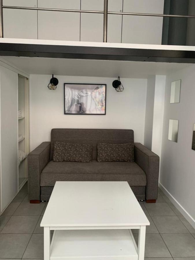 Appartement Spacious Bright Split Level Flat In The Fashionable Marais à Paris Extérieur photo