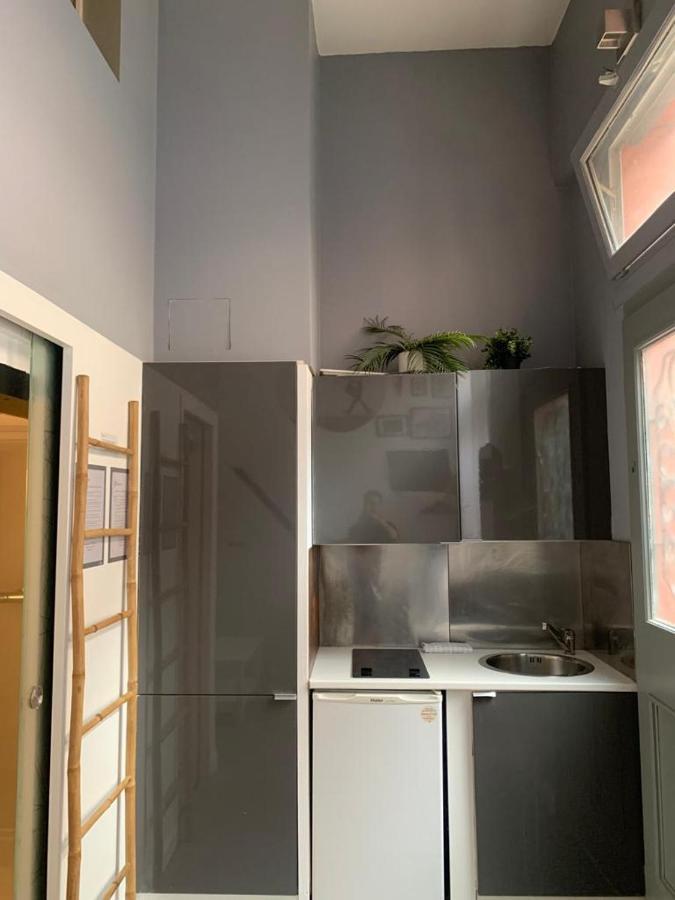 Appartement Spacious Bright Split Level Flat In The Fashionable Marais à Paris Extérieur photo